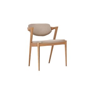Cadeira com encosto e assento forrados a tecido e pés em carvalho. Um modelo único e moderno ideal para a sua sala de jantar.